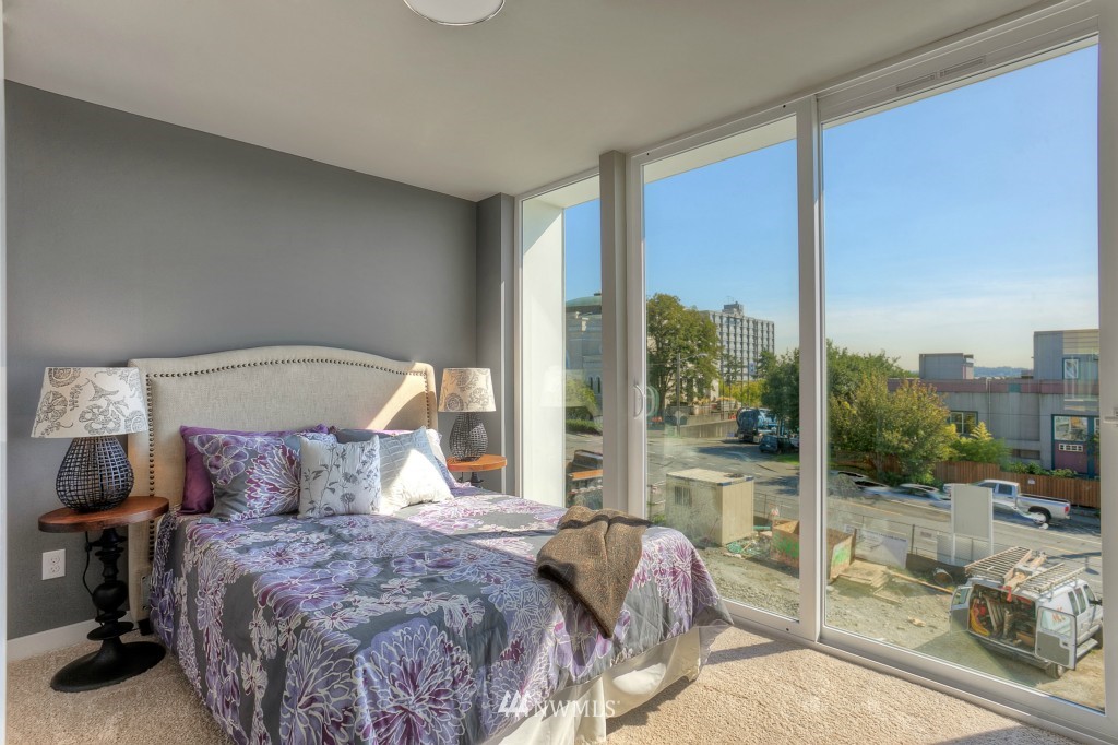 111 17th Avenue, Unit D Seattle, WA 98122 - Photo 9 of 16