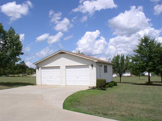 608 Foster Road Williamston, SC 29697 - Photo 4 of 25