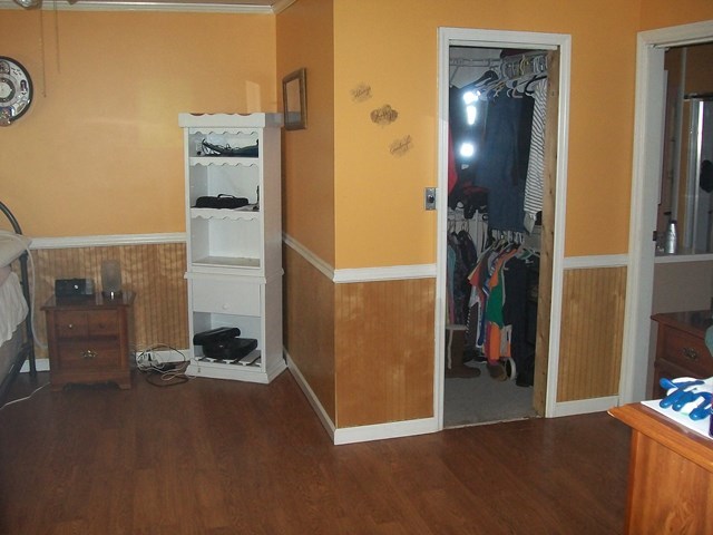 168 Liberty Ridge Drive Gray, GA 31032 - Photo 13 of 22 a view of a hallway and a livingroom with furniture