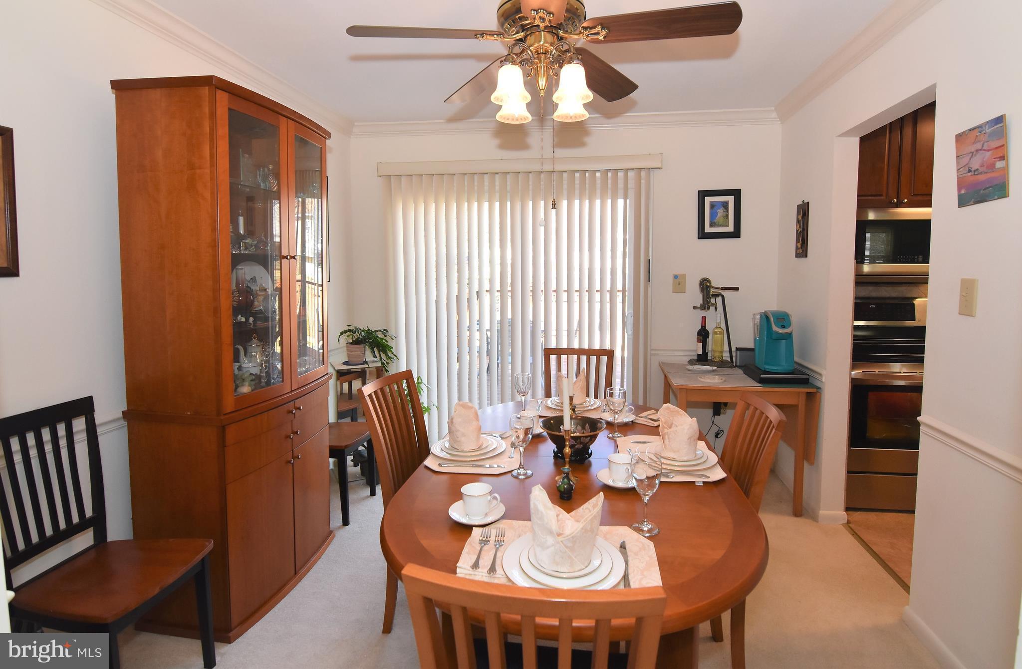 13485 Keytone Road Woodbridge, VA 22193 - Photo 16 of 30 Dining Room with walk out sliding glass door