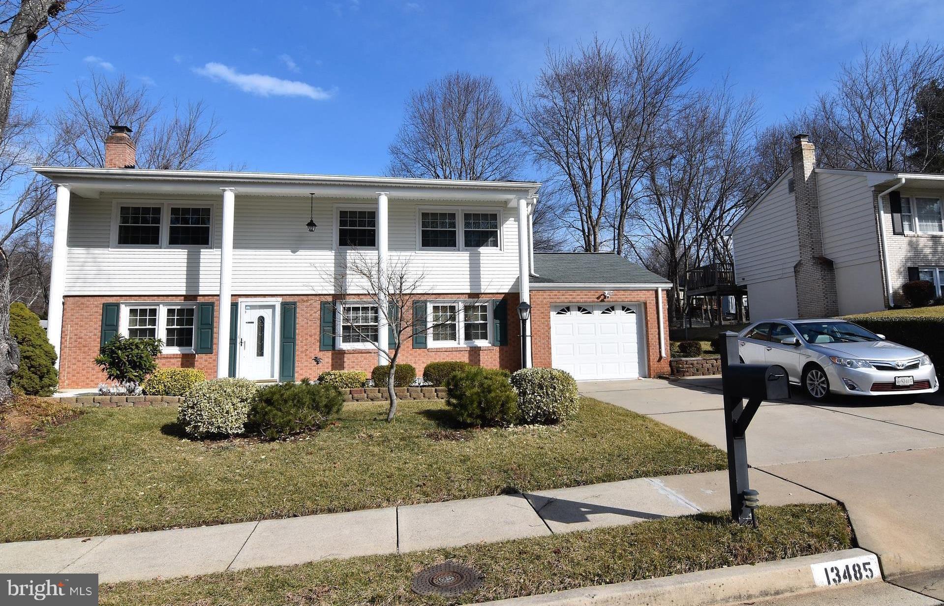 13485 Keytone Road Woodbridge, VA 22193 - Photo 29 of 30 Double wide driveway