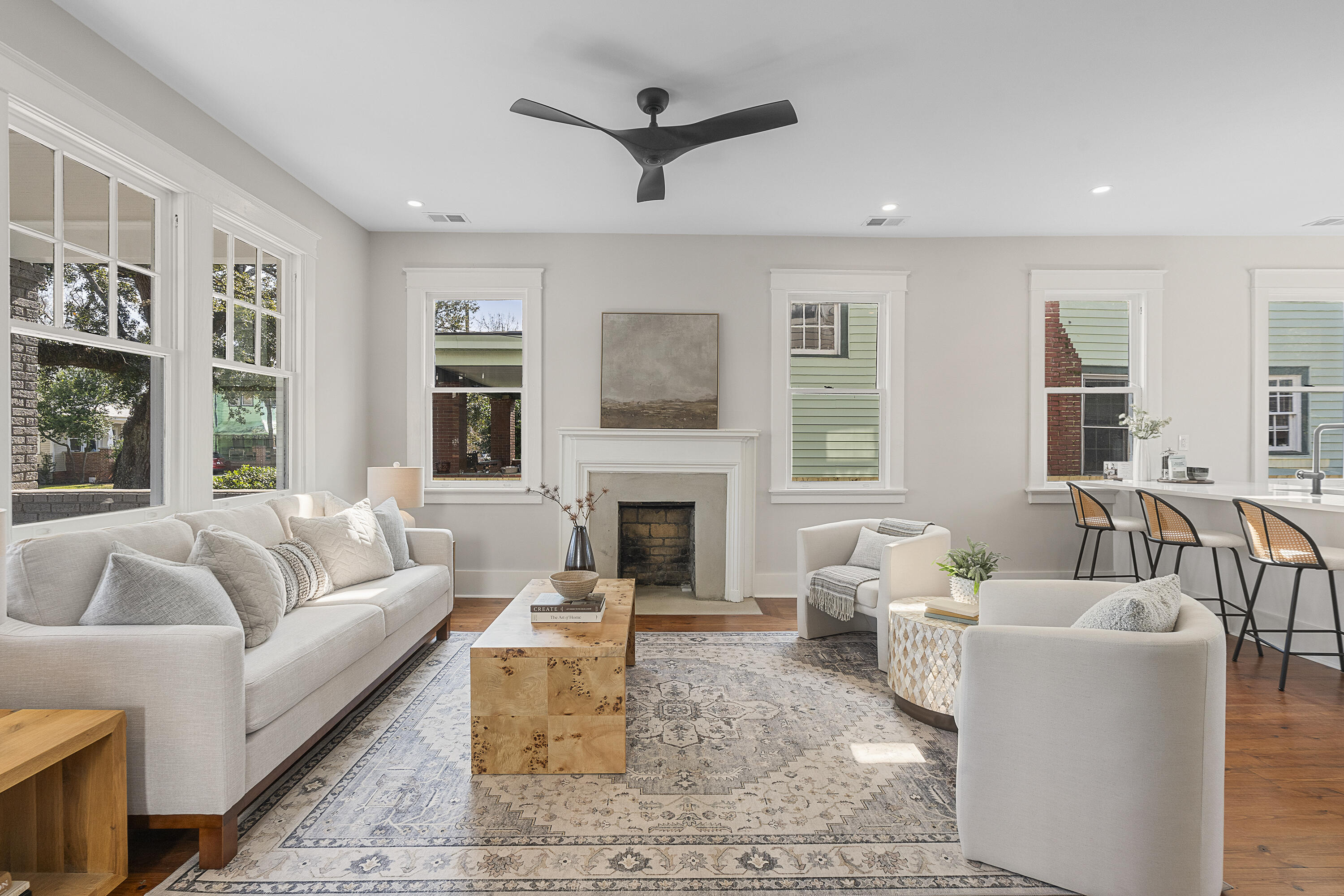 929 Rutledge Avenue Charleston, SC 29403 - Photo 7 of 80 DSC02416