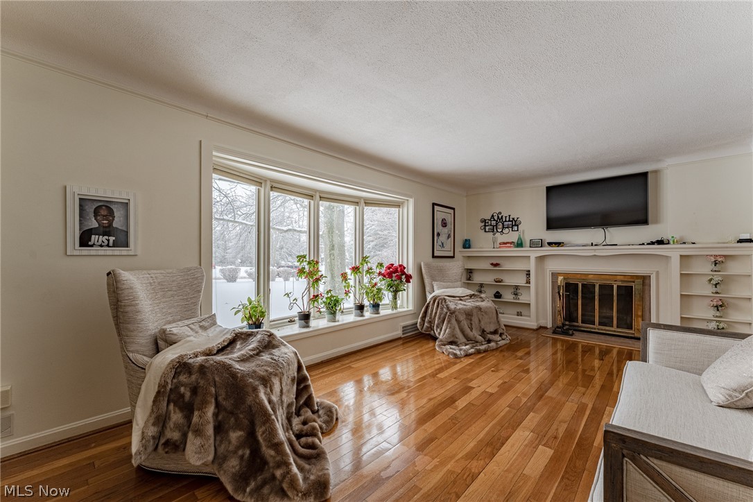 28049 Emery Road Chagrin Falls, OH 44022 - Photo 4 of 31 Gallery Image 4