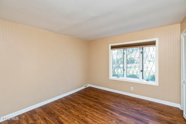 $399,000 | 722 Feura Bush Road, Bethlehem, NY 12054