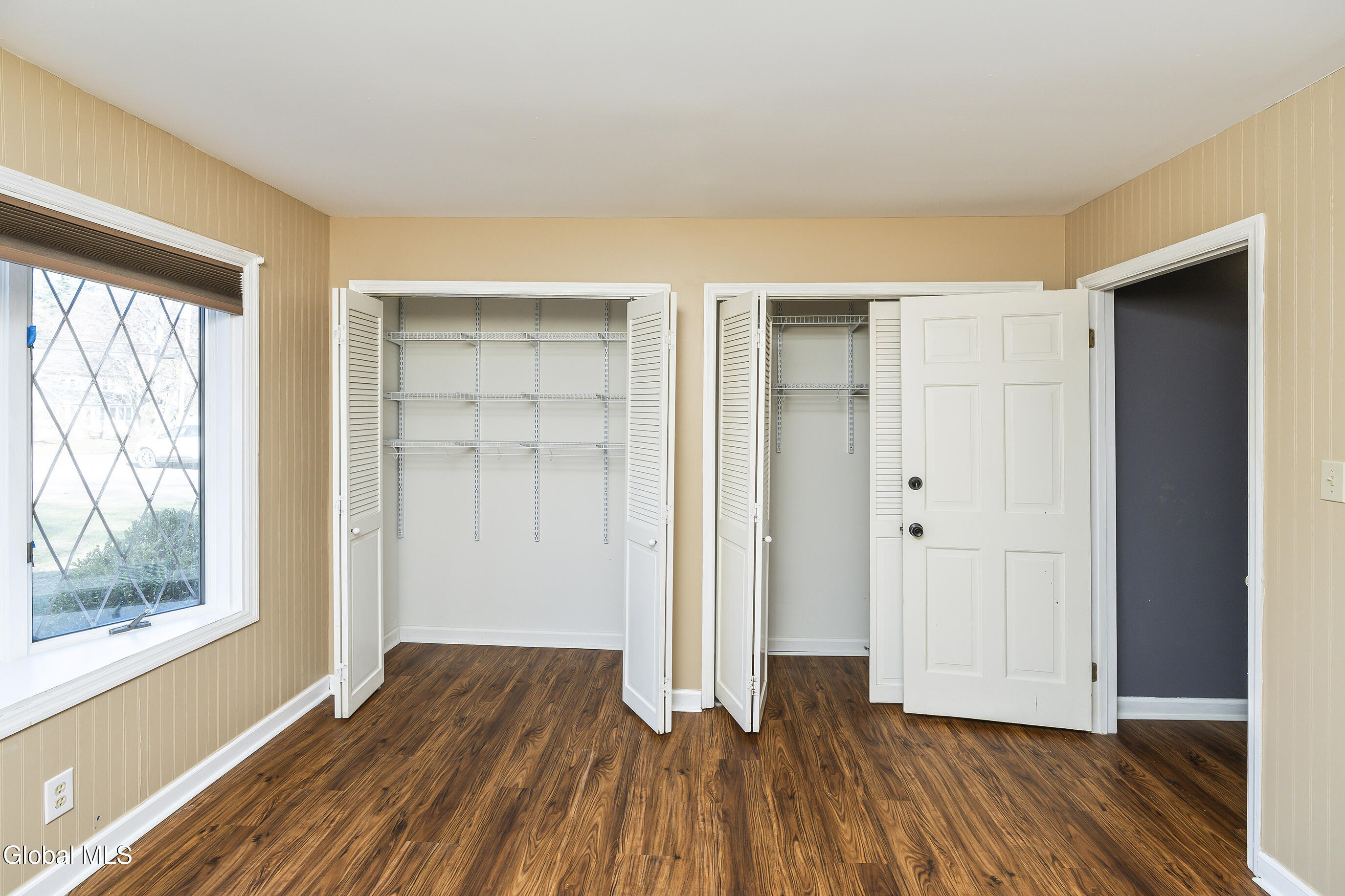 722 Feura Bush Road Bethlehem, NY 12054 - Photo 16 of 34 037-722-Feura-Bush-Road-Delmar-NY-12054