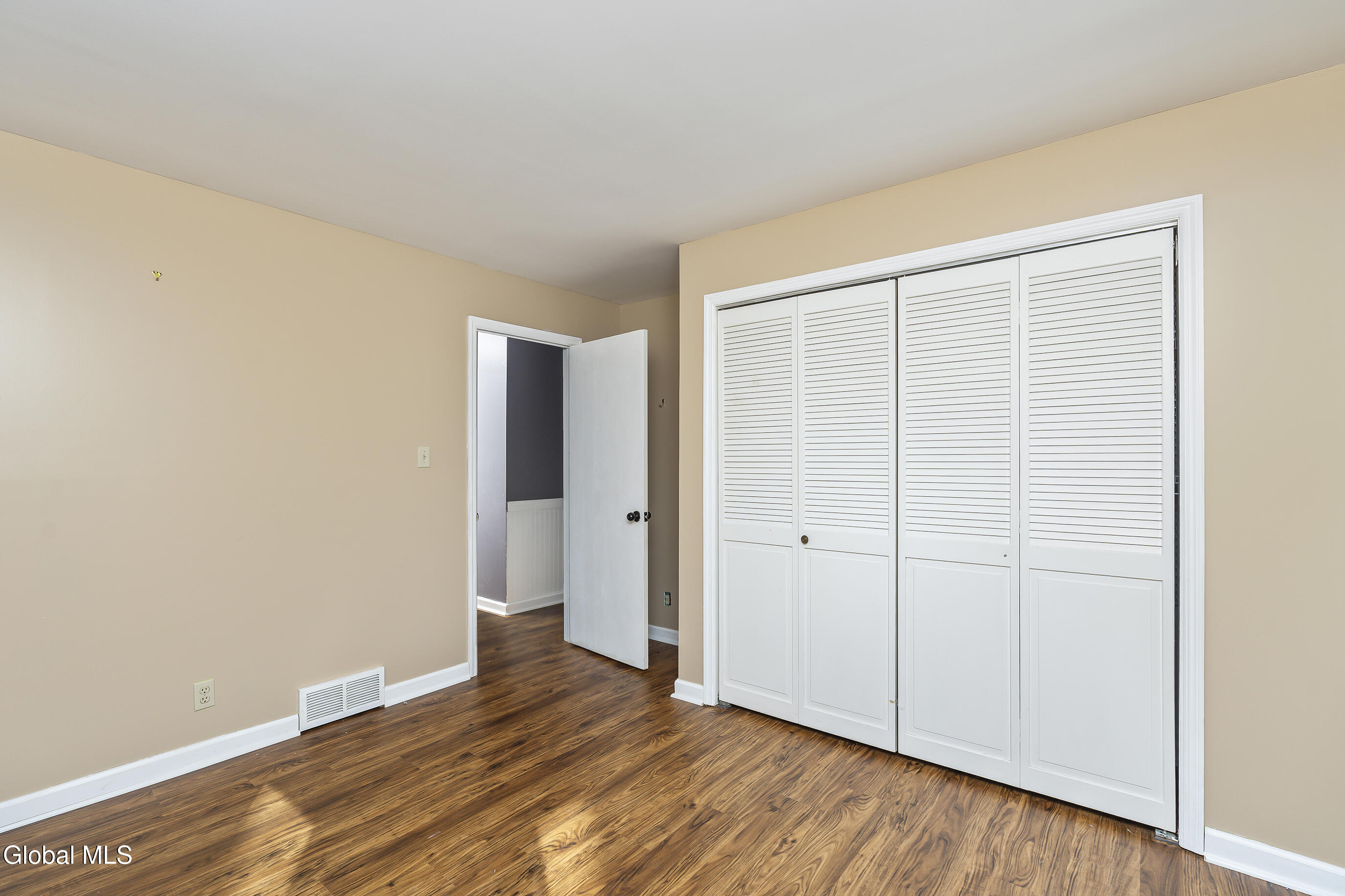 722 Feura Bush Road Bethlehem, NY 12054 - Photo 19 of 34 032-722-Feura-Bush-Road-Delmar-NY-12054