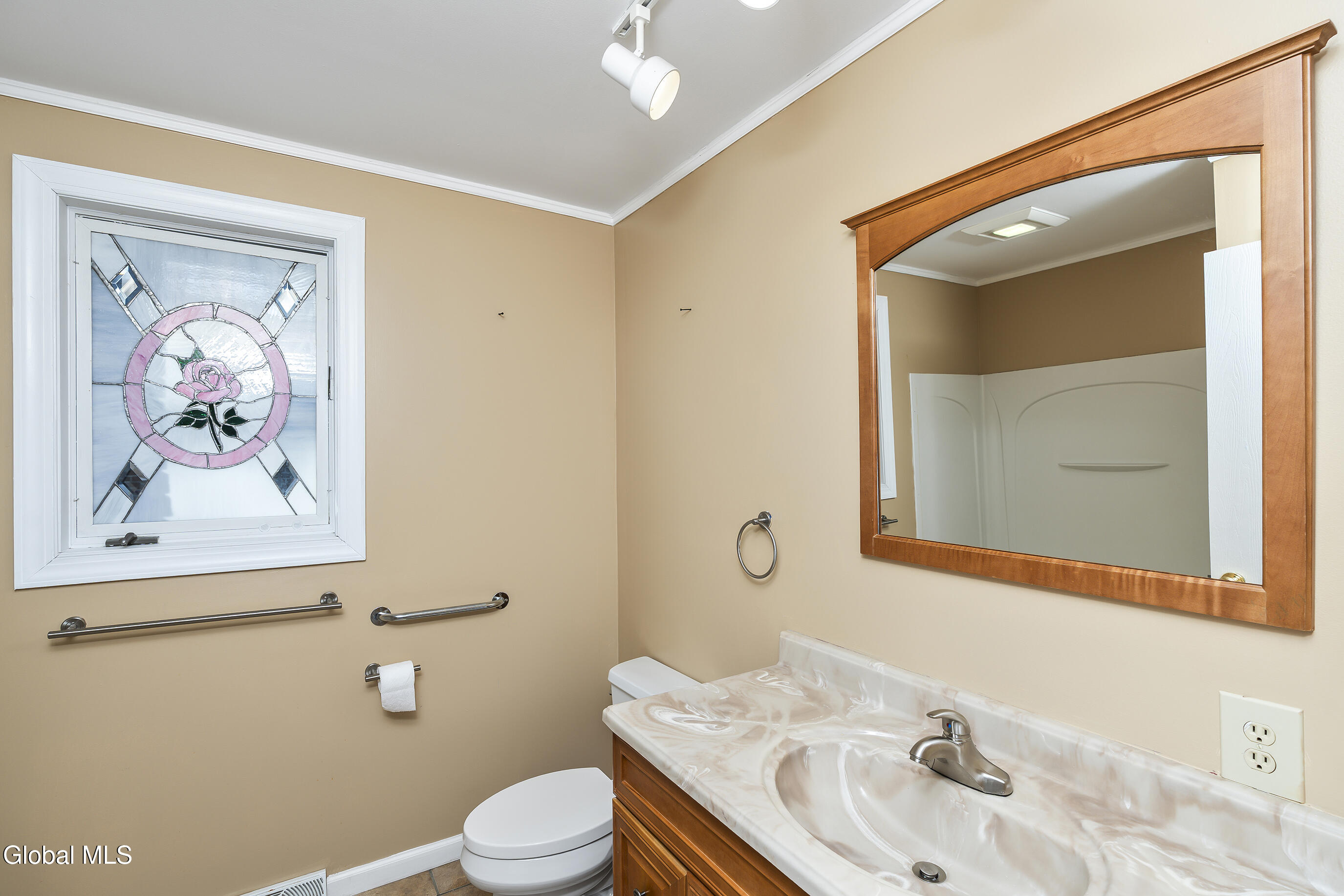 722 Feura Bush Road Bethlehem, NY 12054 - Photo 22 of 34 033-722-Feura-Bush-Road-Delmar-NY-12054