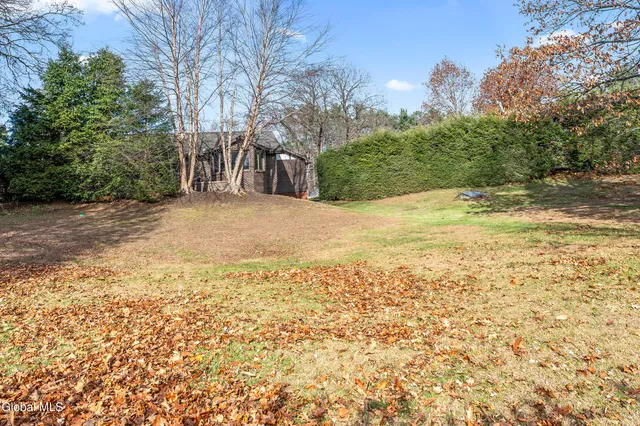 $399,000 | 722 Feura Bush Road, Bethlehem, NY 12054