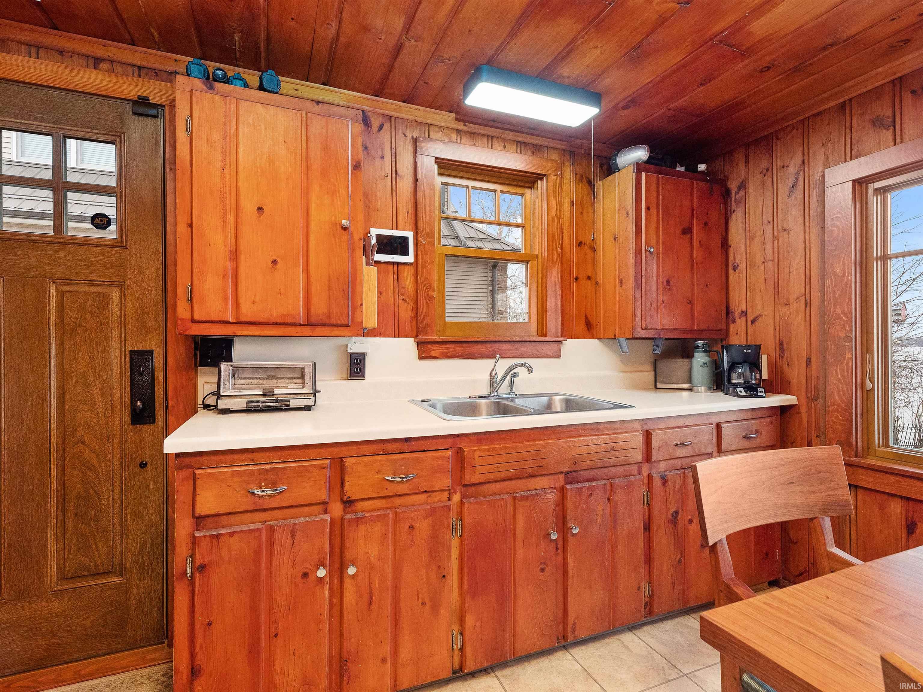 2925 West Sycamore Beach Road Angola, IN 46703 - Photo 11 of 24 Gallery Image 11