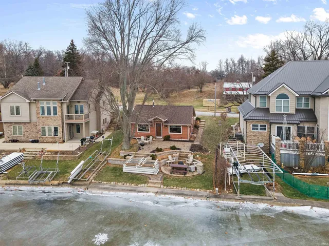 $625,000 | 2925 West Sycamore Beach Road, Angola, IN 46703