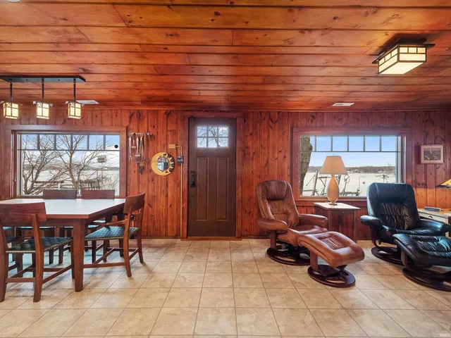 $625,000 | 2925 West Sycamore Beach Road, Angola, IN 46703