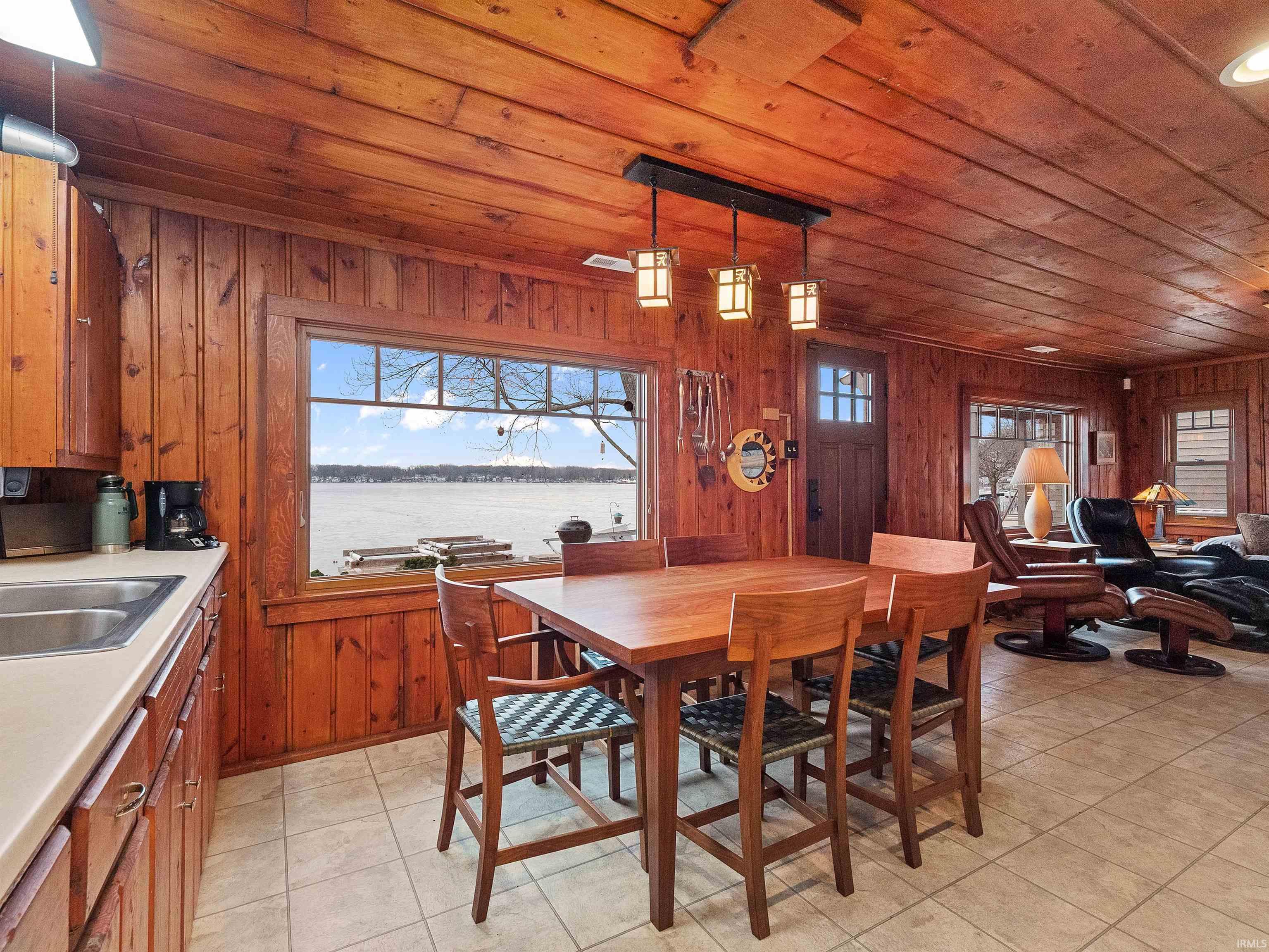 2925 West Sycamore Beach Road Angola, IN 46703 - Photo 10 of 24 Gallery Image 10