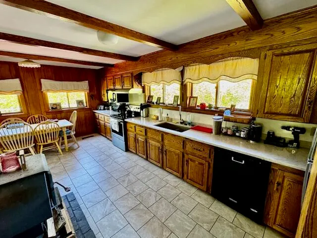 $589,000 | 657 East Ridge Road, Cornville, ME 04976