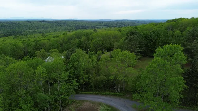 $589,000 | 657 East Ridge Road, Cornville, ME 04976