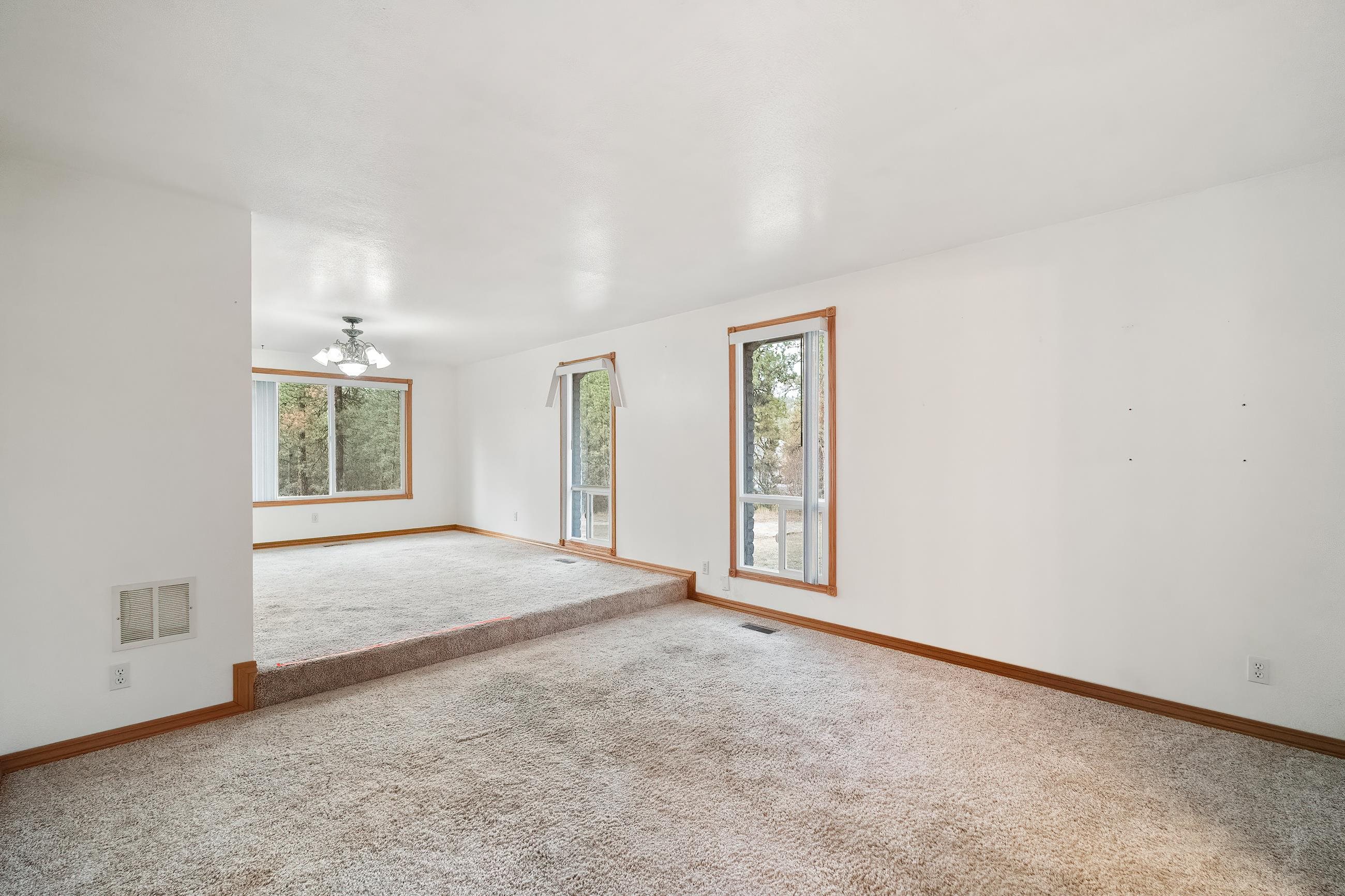 5906 West Rutter Parkway Spokane, WA 99208 - Photo 3 of 50 Gallery Image 3