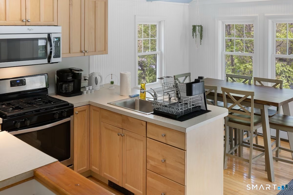 76 Ridgewood Road East Haddam, CT 06415 - Photo 12 of 40 Gallery Image 12