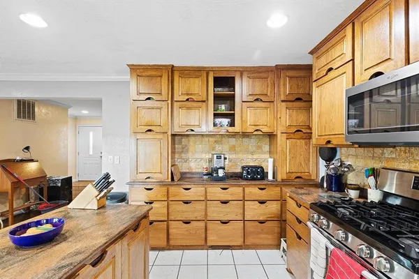 $325,000 | 450 Southeast 70th Lane, Lamar, MO 64759