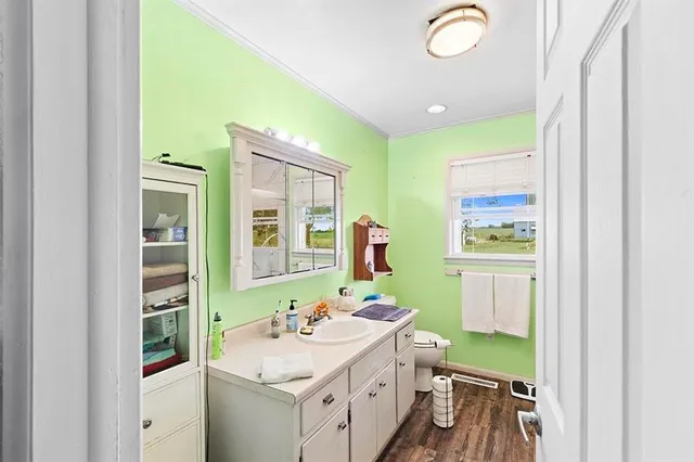 $325,000 | 450 Southeast 70th Lane, Lamar, MO 64759