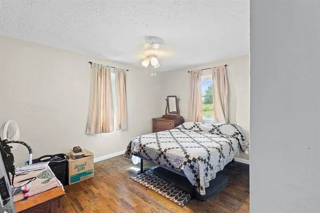 $325,000 | 450 Southeast 70th Lane, Lamar, MO 64759