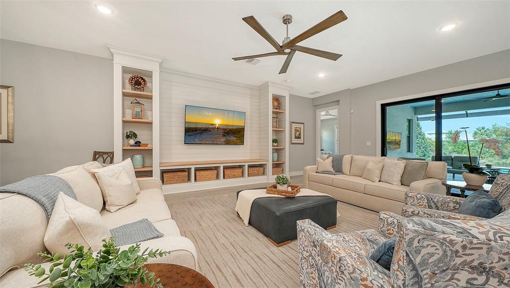 5018 Surfside Circle Lakewood Ranch, FL 34211 - Photo 12 of 76