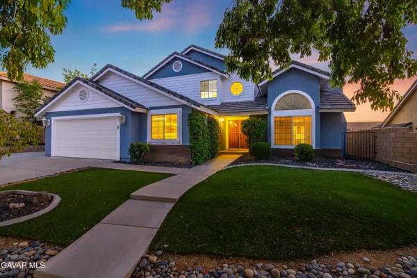 $575,000 | 41519 51st Street West, Quartz Hill, CA 93536