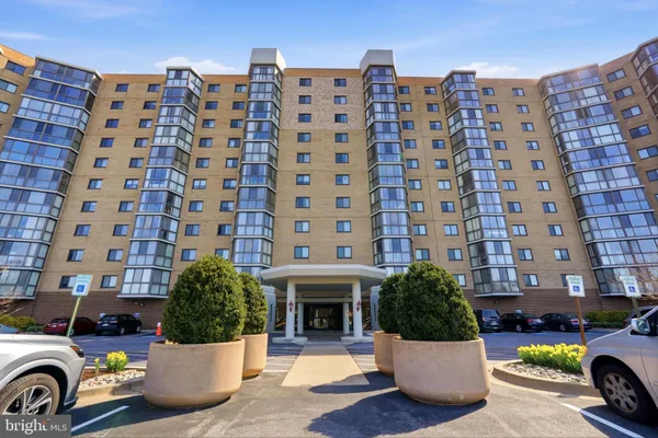 $199,999 | 3330 North Leisure World Boulevard, Unit 5712, Silver Spring, MD 20906