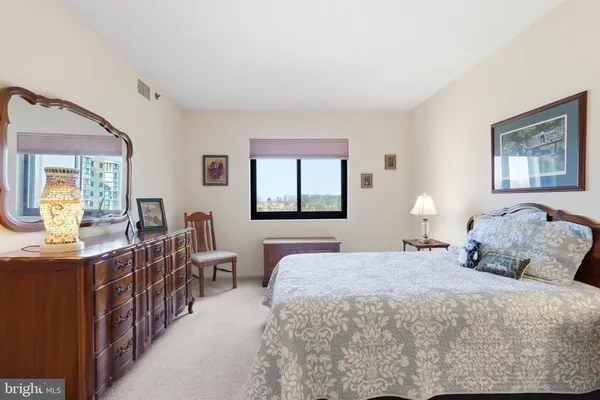 $199,999 | 3330 North Leisure World Boulevard, Unit 5712, Silver Spring, MD 20906