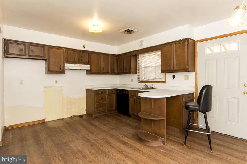 905 Carsins Run Road Aberdeen, MD 21001 - Photo 8 of 27 Kitchen