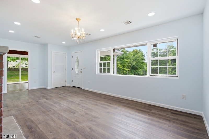 89 Armstrong Road Wantage, NJ 07461 - Photo 7 of 16 Gallery Image 7