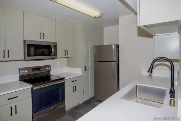 $749,900 | 2625 Pirineos Way, Unit 219, Carlsbad, CA 92009