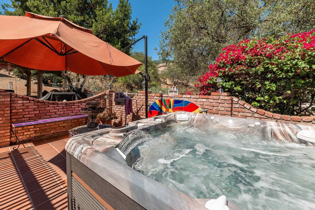 1168 Alpine Heights Road Alpine, CA 91901 - Photo 4 of 72 a view of entryway and hall with wooden floor