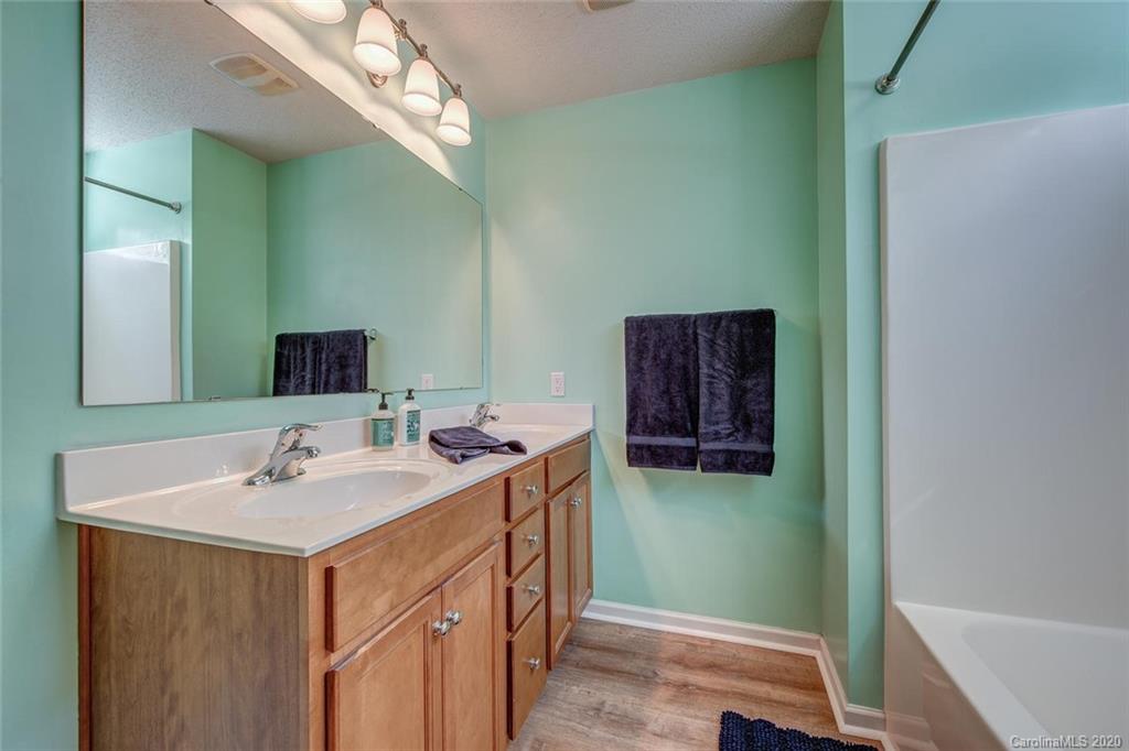 1227 Catawba Run Road Lowell, NC 28098 - Photo 18 of 32 Gallery Image 18