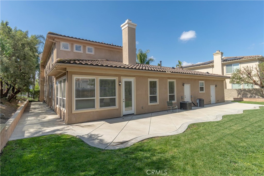 495 Ruth Circle Corona, CA 92879 - Photo 2 of 74