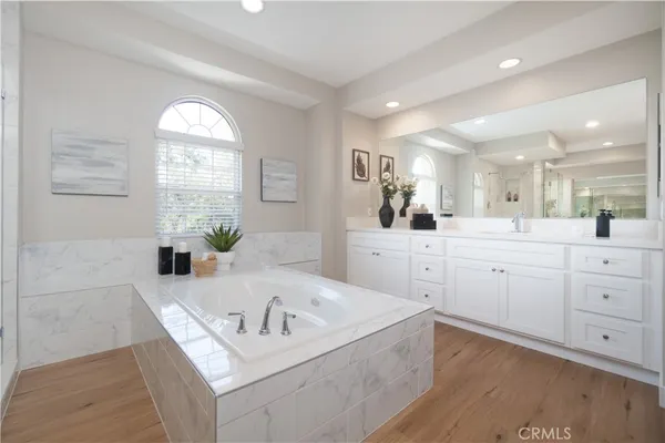 $1,149,900 | 495 Ruth Circle, Corona, CA 92879