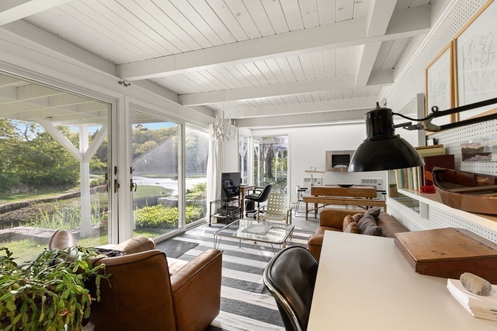 2 Lane Road Gloucester, MA 01930 - Photo 18 of 32