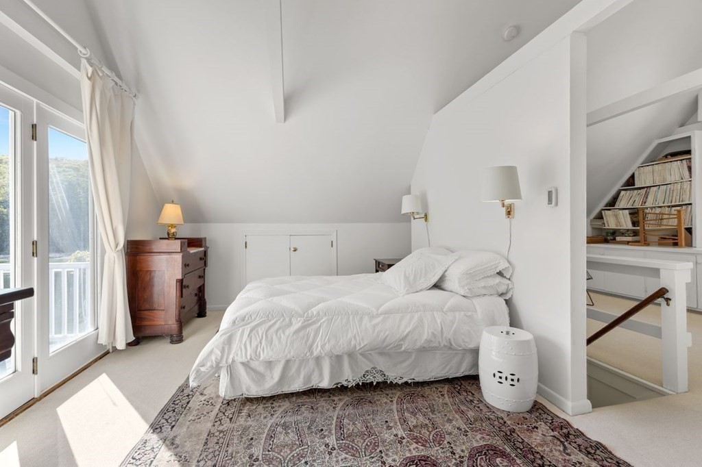 2 Lane Road Gloucester, MA 01930 - Photo 22 of 32