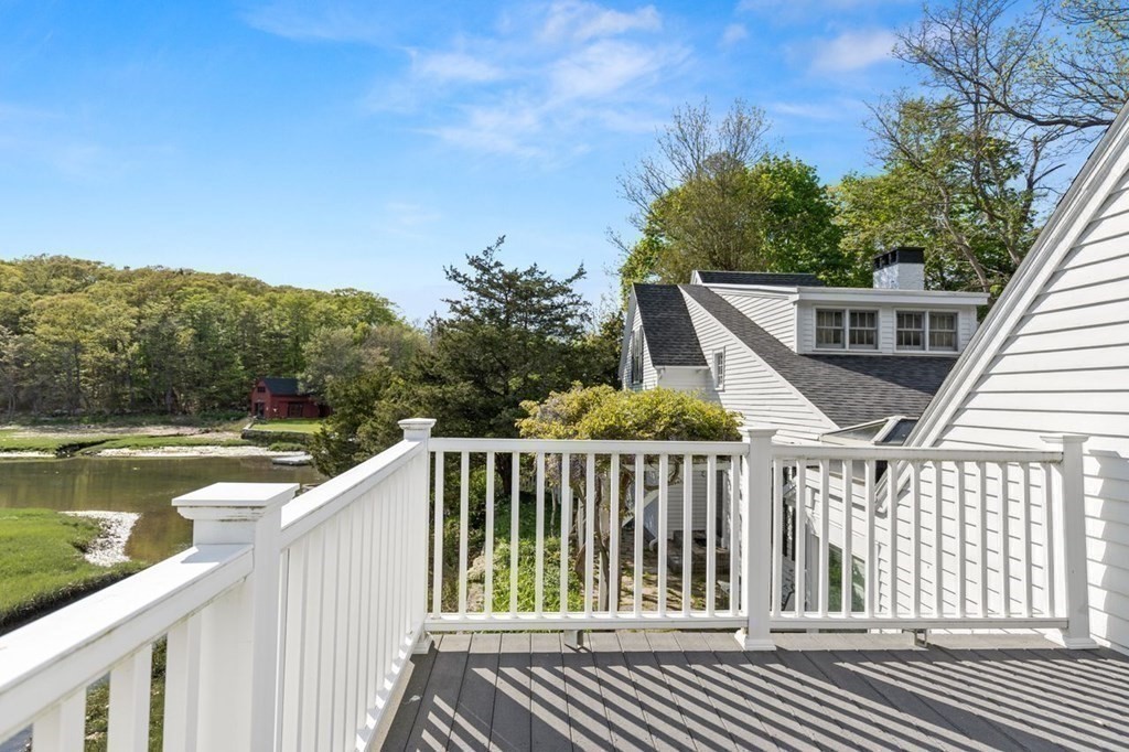 2 Lane Road Gloucester, MA 01930 - Photo 25 of 32