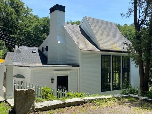 2 Lane Road Gloucester, MA 01930 - Photo 4 of 32