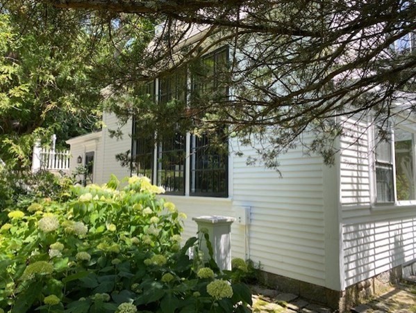 2 Lane Road Gloucester, MA 01930 - Photo 5 of 32