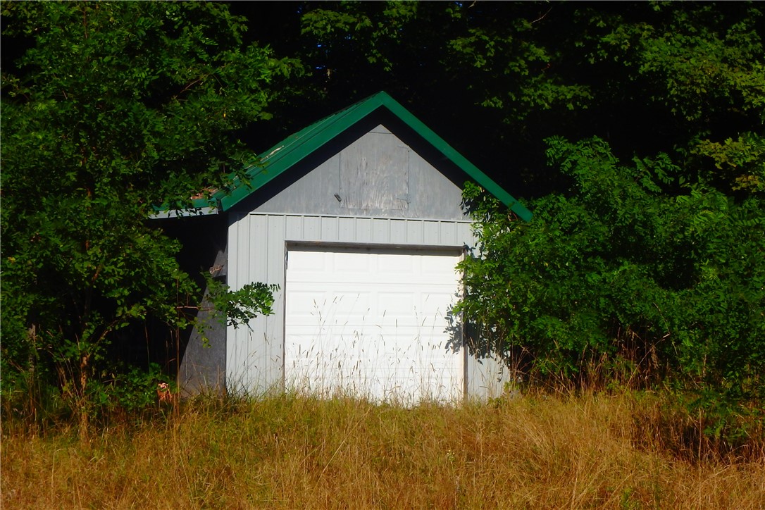 14024 Cosgrove Road Sterling, NY 13156 - Photo 14 of 20