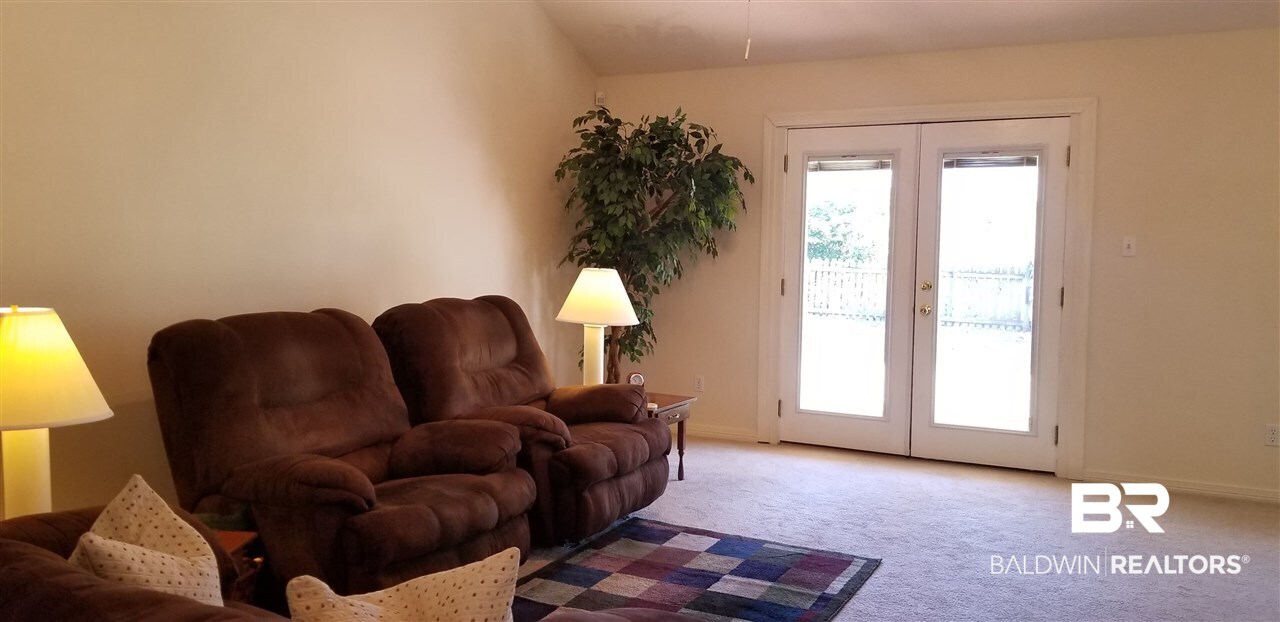 20086 Pecan Trace Fairhope, AL 36532 - Photo 7 of 44 Living Room