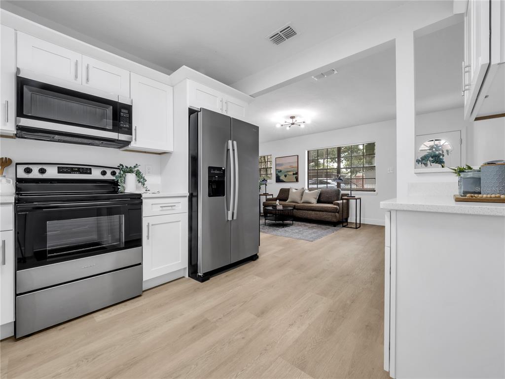 14931 Fisher Road Tampa, FL 33613 - Photo 12 of 25 Gallery Image 12