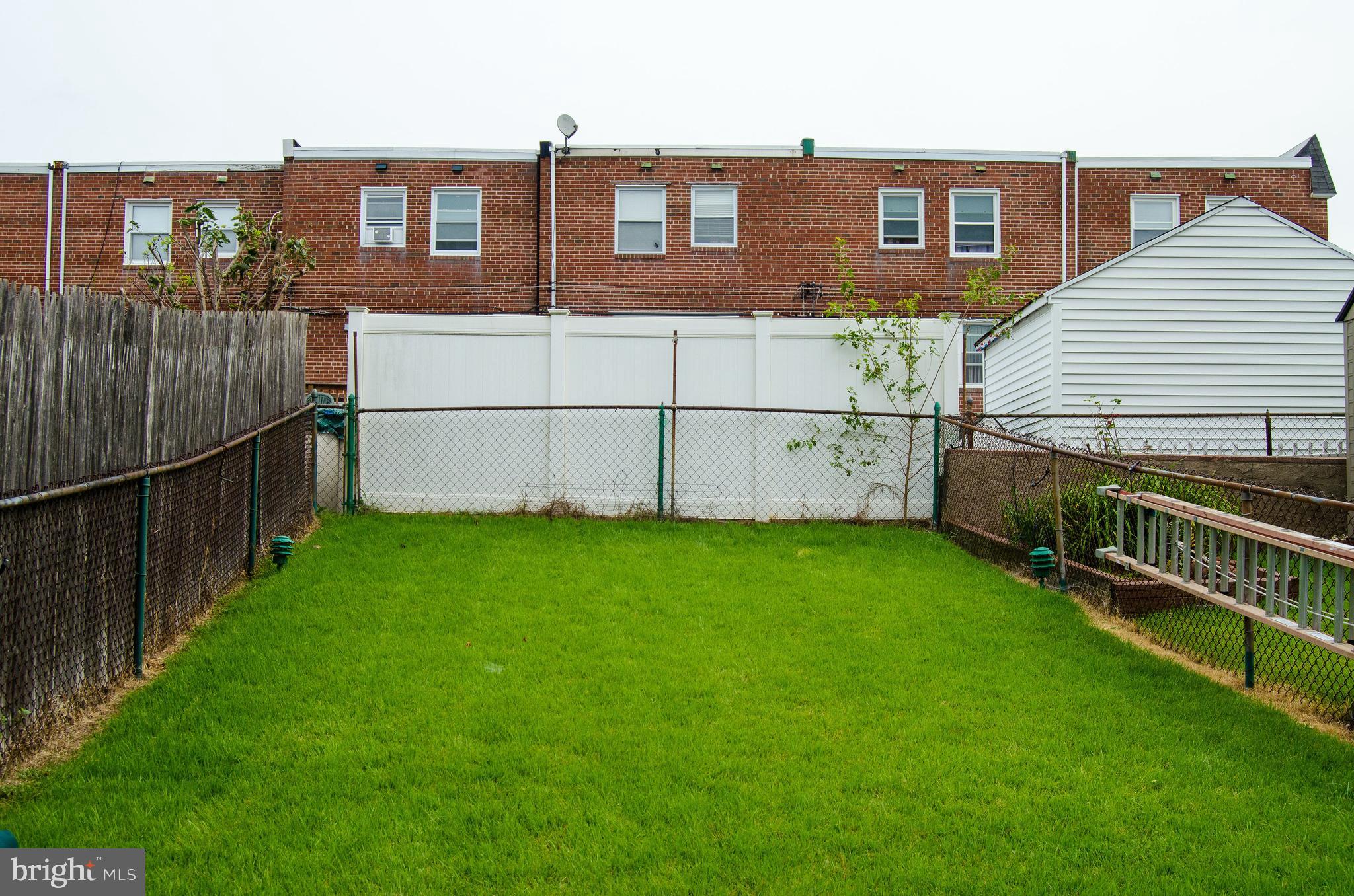 3307 Fairdale Road Philadelphia, PA 19154 - Photo 27 of 30 Backyard