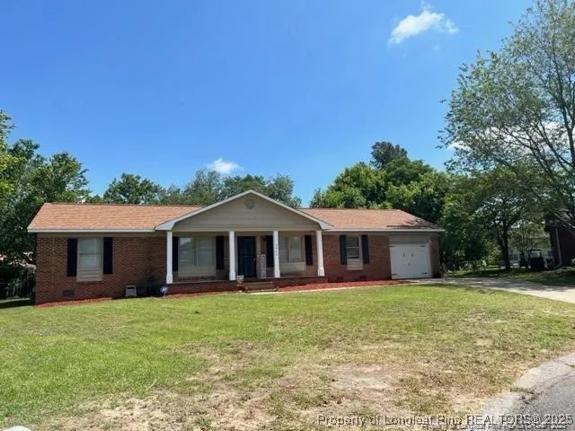 $1,400 | 5904 Lake Terrace Court, Fayetteville, NC 28304