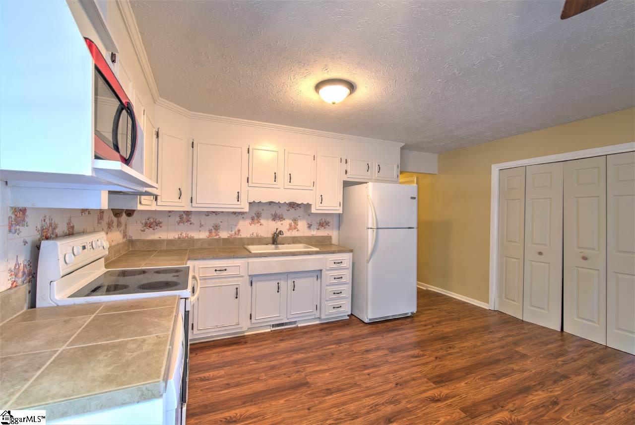 621 Bridwell Road Travelers Rest, SC 29690 - Photo 15 of 35 Gallery Image 15