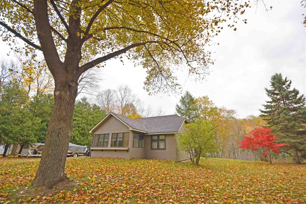 8695 South Dunns Farm Road Maple City, MI 49664 - Photo 1 of 37 1881498.JPG