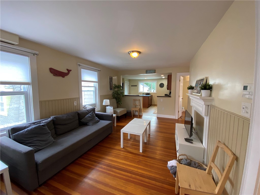 19 Howard Street, Unit 2 Newport, RI 02840 - Photo 5 of 9