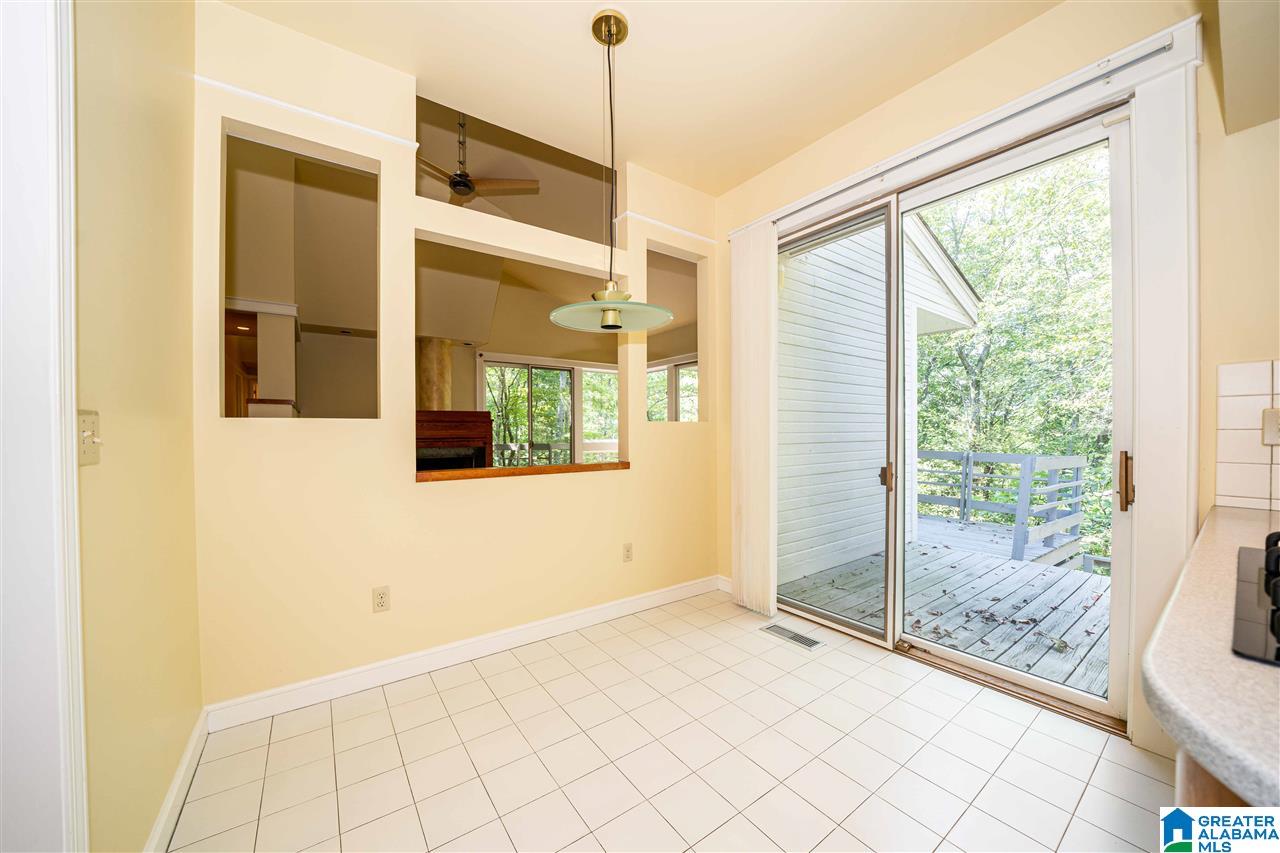 1086 Crest Road Leeds, AL 35094 - Photo 16 of 40