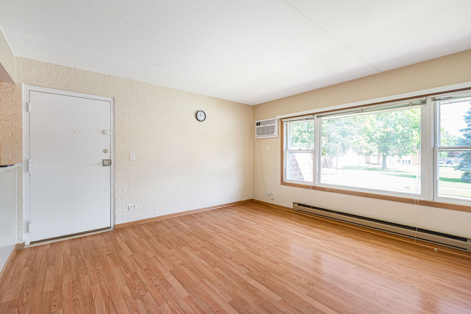 9907 West 58th Street, Unit 5 Countryside, IL 60525 - Photo 5 of 23