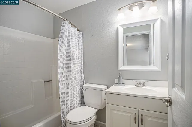 $539,000 | 354 Hazelnut Lane, Oakley, CA 94561